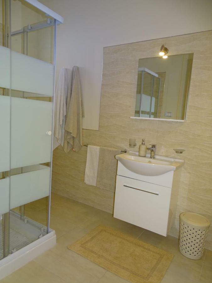 Linda Casa Vacanze Felline Bagian luar foto